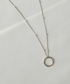 Astridandmiyu Basic Halo Pendant Necklace In Silver Sale 9 Astridandmiyu Basic Halo Pendant Necklace In Silver Sale