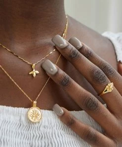 Astridandmiyu Sale Blossom Coin Pendant Necklace In Gold 17 Astridandmiyu Sale Blossom Coin Pendant Necklace In Gold