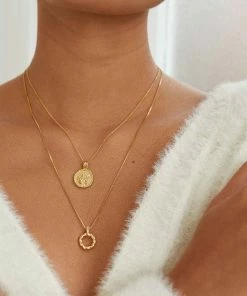 Astridandmiyu Sale Blossom Coin Pendant Necklace In Gold 18 Astridandmiyu Sale Blossom Coin Pendant Necklace In Gold
