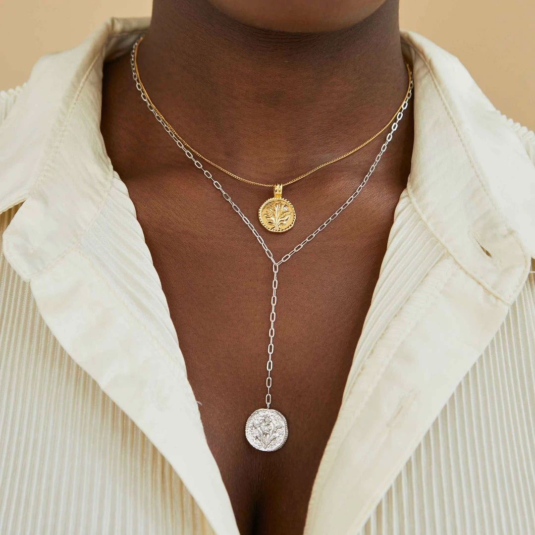 Astridandmiyu Sale Blossom Coin Pendant Necklace In Gold 5 Astridandmiyu Sale Blossom Coin Pendant Necklace In Gold