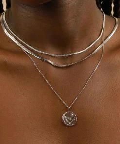 Astrid & Miyu Zodiac Necklaces Capricorn Zodiac Pendant Necklace In Silver