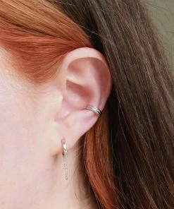 Astrid & Miyu Sale Chain Huggies In Silver