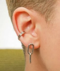 Astrid & Miyu Ripple Ear Cuff In Silver Earrings