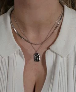 Astridandmiyu Embrace Pendant Necklace In Silver Sale 9 Astridandmiyu Embrace Pendant Necklace In Silver Sale