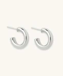 Astrid & Miyu Essential Small Hoops In Silver