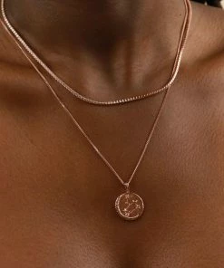 Astrid & Miyu Leo Zodiac Pendant Necklace In Rose Gold Zodiac Necklaces
