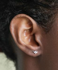 Astridandmiyu Earrings Navette Fan Barbell Earring In Silver