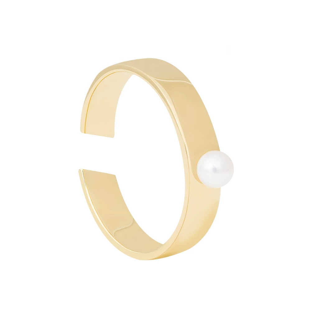 Astridandmiyu Pearl Signet Ring In Gold Sale 3 Astridandmiyu Pearl Signet Ring In Gold Sale
