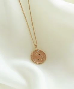 Astrid & Miyu Pisces Zodiac Pendant Necklace In Gold Zodiac Necklaces 14 Astrid & Miyu Pisces Zodiac Pendant Necklace In Gold Zodiac Necklaces