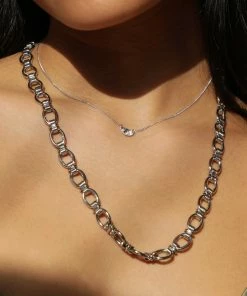 Astridandmiyu Ribbed Link Chain Necklace In Silver Sale