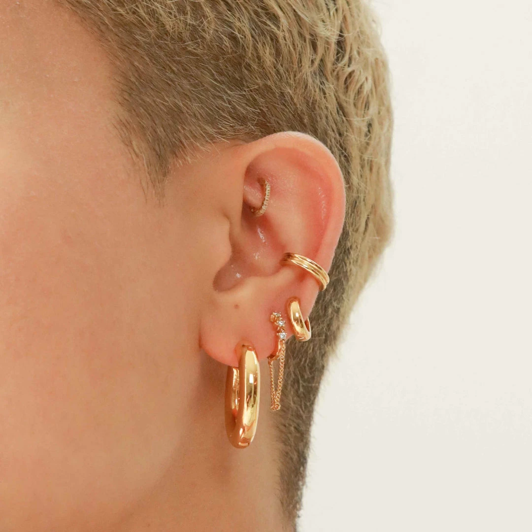 Astrid & Miyu Best Sellers Twilight Chain Huggies In Gold 6 Astrid & Miyu Best Sellers Twilight Chain Huggies In Gold