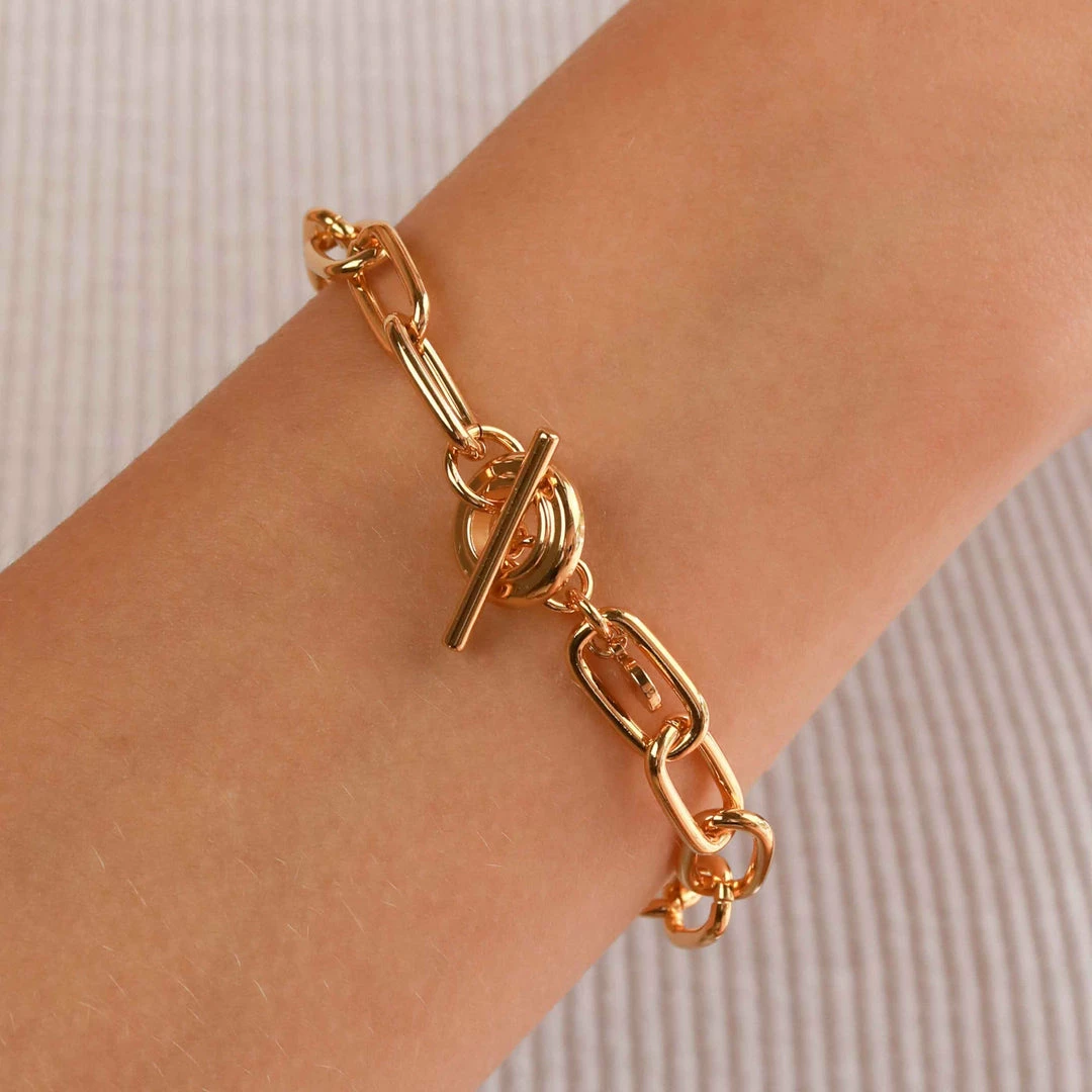 Astrid & Miyu Ripple T-Bar Chunky Bracelet In Gold Bracelets 4 Astrid & Miyu Ripple T-Bar Chunky Bracelet In Gold Bracelets