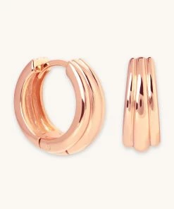 Astrid & Miyu Ripple Hoops In Rose Gold Earrings