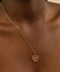 Astrid & Miyu Zodiac Necklaces Sagittarius Zodiac Pendant Necklace In Gold