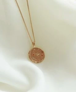 Astrid & Miyu Zodiac Necklaces Sagittarius Zodiac Pendant Necklace In Gold