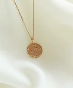 Astrid & Miyu Scorpio Zodiac Pendant Necklace In Gold