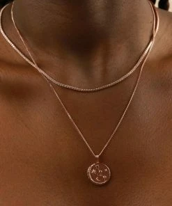 Astrid & Miyu Necklaces Taurus Zodiac Pendant Necklace In Rose Gold