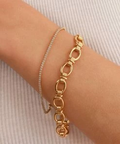 Astrid & Miyu Bracelets Tennis Chain Bracelet In Gold