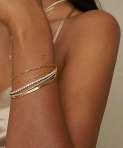 Astrid & Miyu Bold Tennis Chain Bracelet In Gold Bracelets