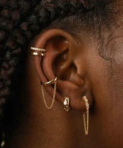 Astrid & Miyu Sale Gleam Bold Huggies In Gold