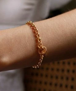 Astridandmiyu Wreath T-Bar Chunky Bracelet In Gold