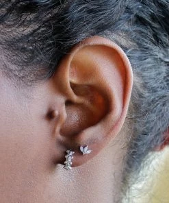 Astridandmiyu Wreath Huggies In Silver 11 Astridandmiyu Wreath Huggies In Silver