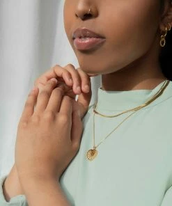 Astrid & Miyu Wreath Locket Pendant Necklace In Gold Sale